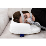Ortopéd párna kivágással a CPAP maszkkal való alváshoz