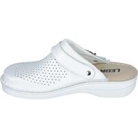 Leon V202 fehér papucs