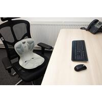 Curble Chair Wider ergonomikus ülőke háttámlával a helyes testtartás érdekében, fekete