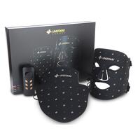 LED maszk fényterápiával és NIR fénnyel az arcra és nyakra