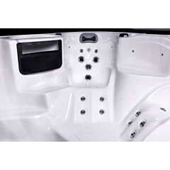 Pezsgőfürdő SwimSpa LUX Balboa USA