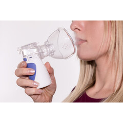 Hordozható inhalátor porlasztó funkcióval