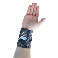 Hűsítő kendő kézre, kockás