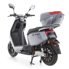 Elektromos robogó UNIZDRAV e-City – 60 km hatótávval