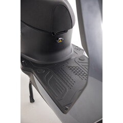 Elektromos robogó UNIZDRAV e-City – 60 km hatótávval