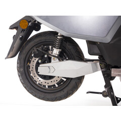 Elektromos robogó UNIZDRAV e-City 120 km-es hatótávval