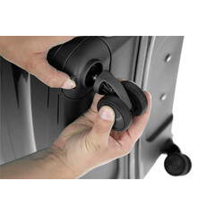 Utazóbőrönd, fekete színben