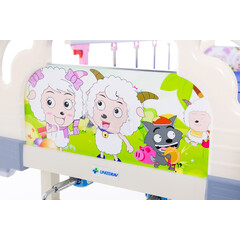 UNIZDRAV mechanikus pozicionáló ágy matraccal gyerekeknek