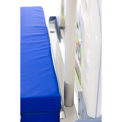 UNIZDRAV mechanikus pozicionáló ágy matraccal gyerekeknek