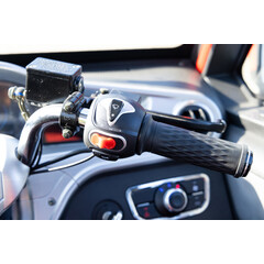 Elektromos háromkerekű robogó UNIZDRAV MiniCar (Használt darab)