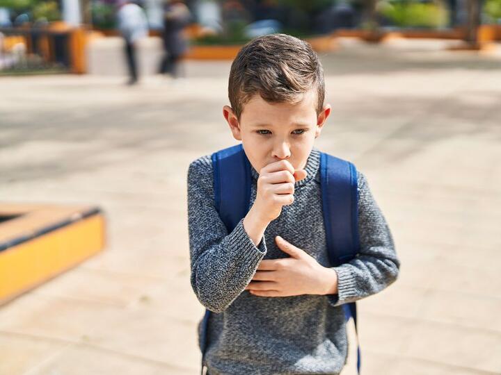Hogyan enyhítsük a köhögést a gyerekeknél
