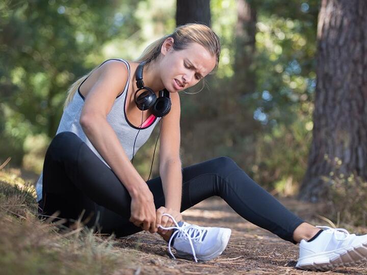 A kificamodott boka kezelése: elsősegélynyújtás és megelőzés