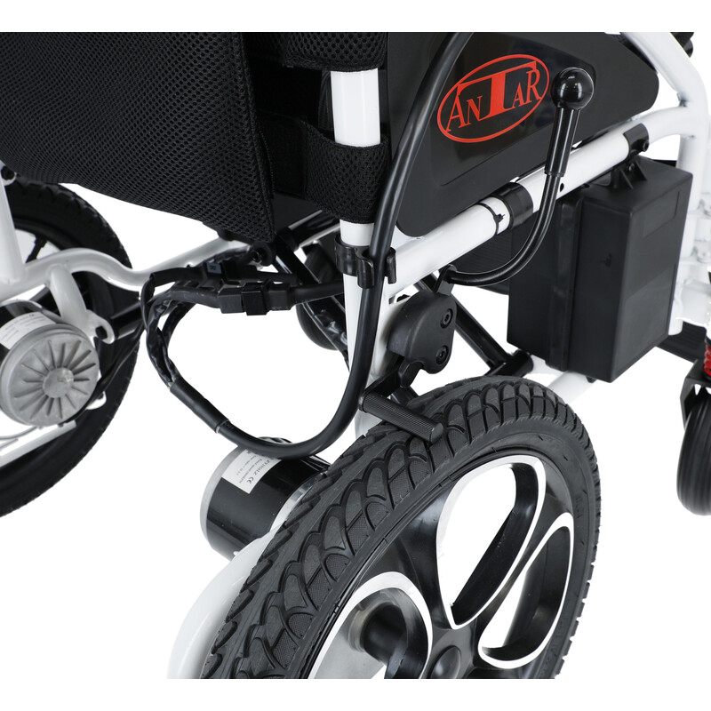 Elektromos kerekesszék AT52304