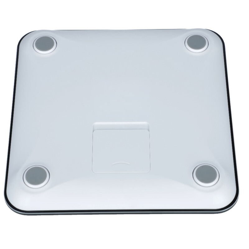 SMART mérleg 13 testparaméter diagnosztikával + Bluetooth és mobil alkalmazás