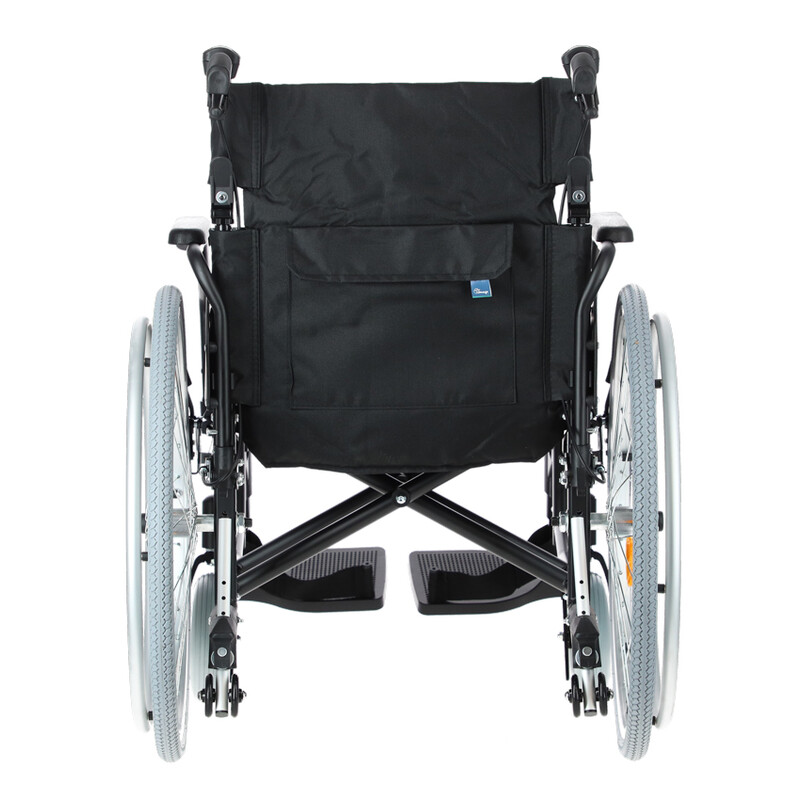 Könnyűszerkezetes kerekesszék allítható súlyponttal