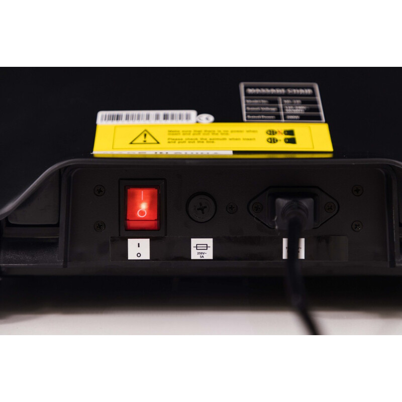 LUX 4D MASSAGER elektromos masszázsfotel, fekete-arany