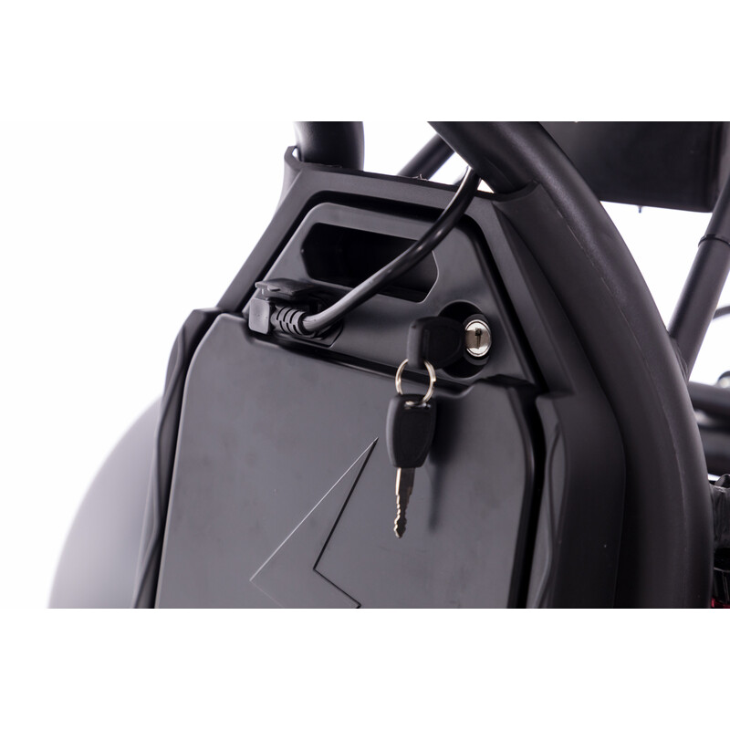 Elektromos CHOPPER UNIZDRAV háromkerekű - erős 2000 W-os motor