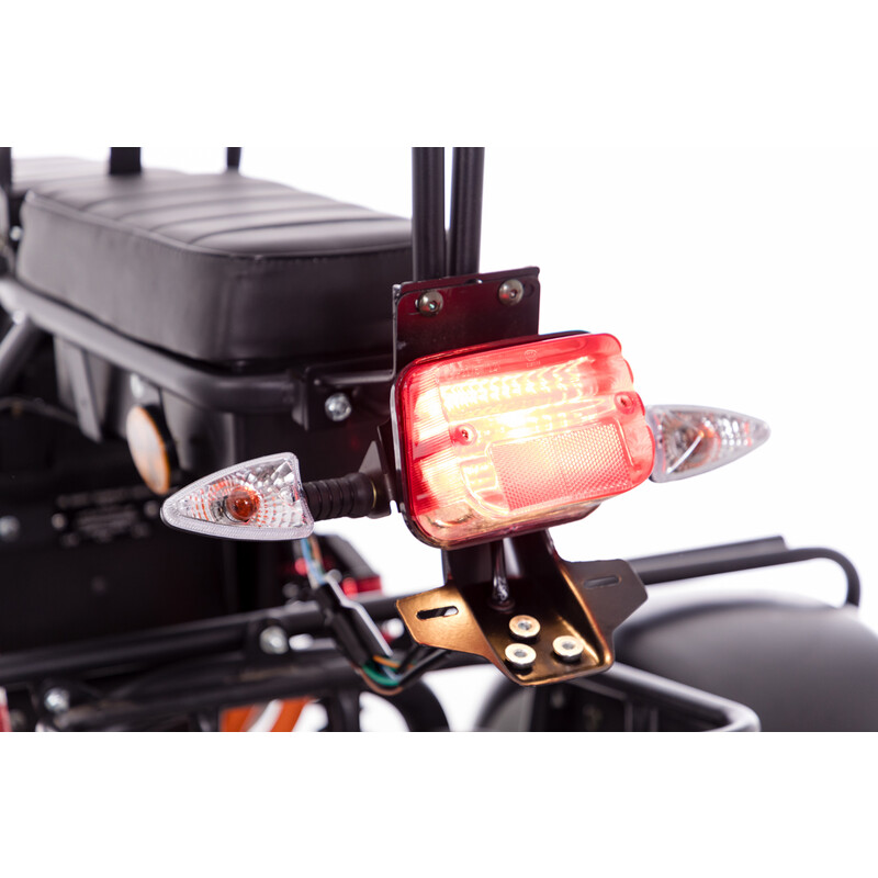 Elektromos CHOPPER UNIZDRAV háromkerekű - erős 2000 W-os motor