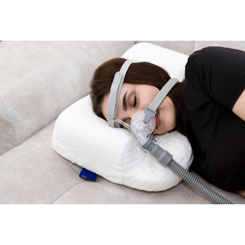 Ortopéd párna kivágással a CPAP maszkkal való alváshoz