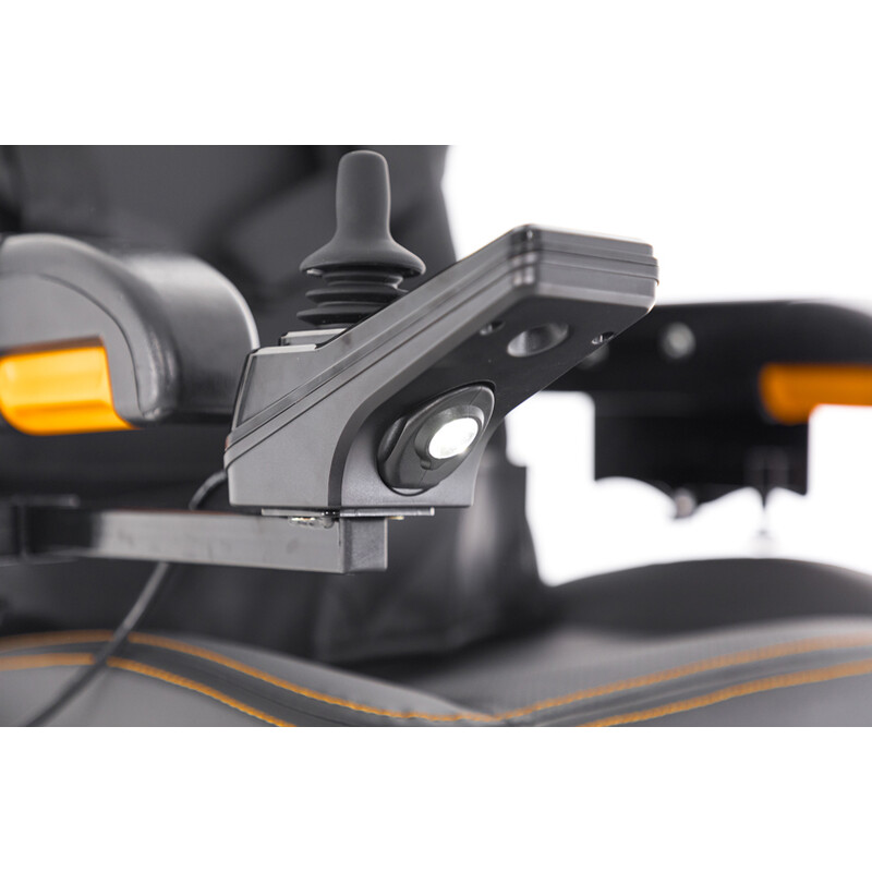 Elektromos kerekesszék függőleges emeléssel