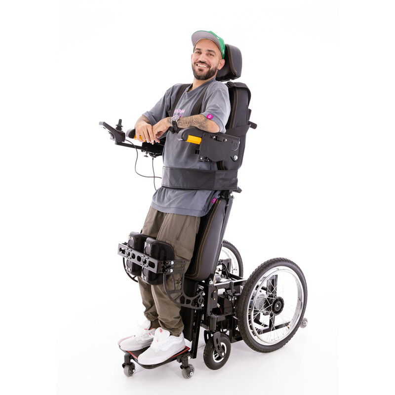 Elektromos kerekesszék függőleges emeléssel