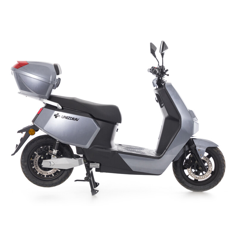 Elektromos robogó UNIZDRAV e-City – 60 km hatótávval