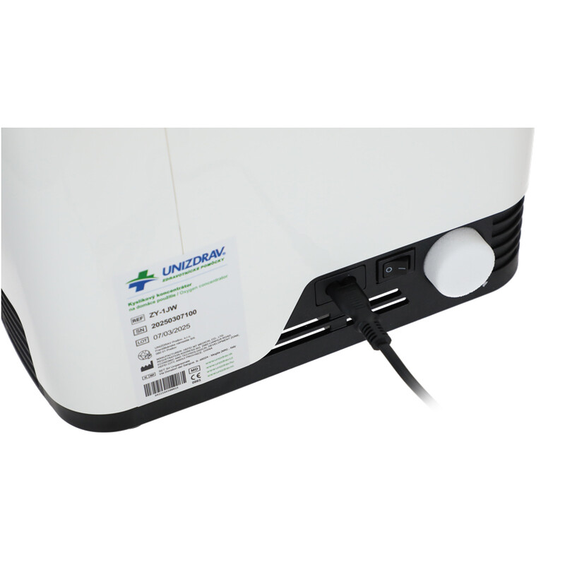 Oxigénkoncentrátor hangkimenettel UNIZDRAV, 7 l/perc, fehér