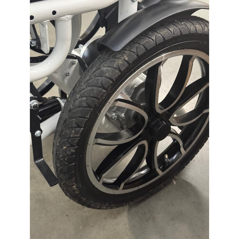 Elektromos kerekesszék AT52304 (Használt darab)