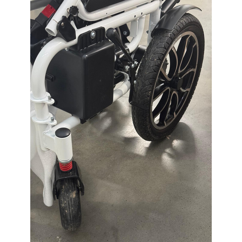 Elektromos kerekesszék AT52304 (Használt darab)