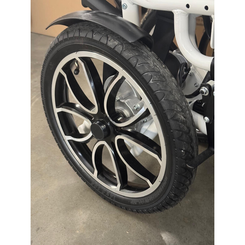 Elektromos kerekesszék AT52304 (Használt darab)