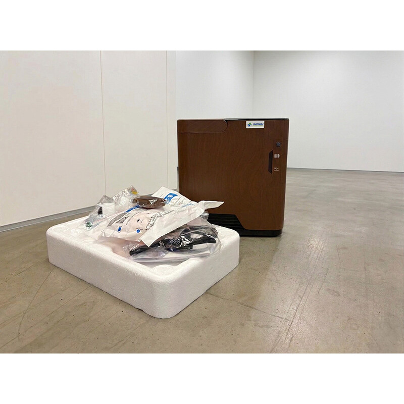 Oxigénkoncentrátor hangkimenettel UNIZDRAV, 7 l/perc, fautánzat (Használt darab)