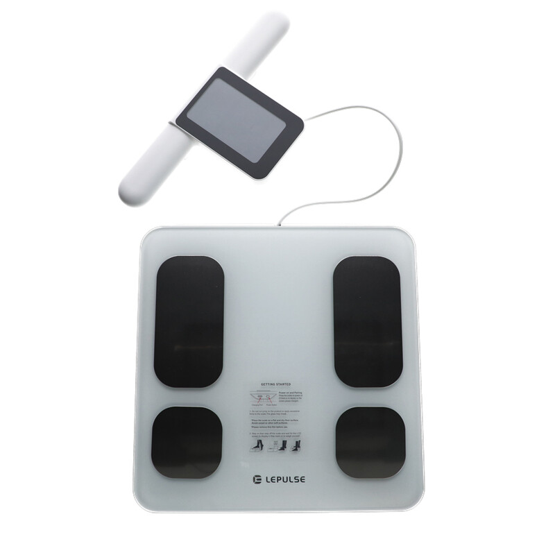 Professzionális SMART mérleg testelemző funkcióval és LED kijelzővel a fogantyún + mobil alkalmazás és Bluetooth (Felbontott darab)