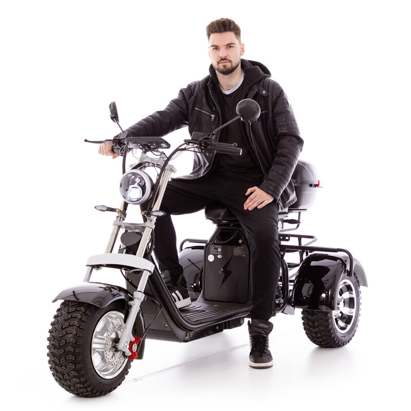 Elektromos Chopper UNIZDRAV PRO háromkerekű - erős 2000 W-os motor (Használt darab)